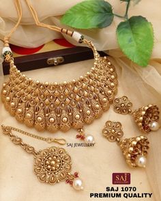 Accordion Skirts, Jewelry Shoot, Jadau Jewellery, Jewellery Board, Indian Bridal Jewelry Sets