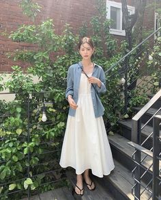 Ig: ganaesra Long Dress Inspo Casual, Style For Hijab, Korean Casual Outfits Summer, Light Spring Outfits, Korean Summer Dress, Estilo Hijab, Korean Summer Outfits, Modest Casual Outfits