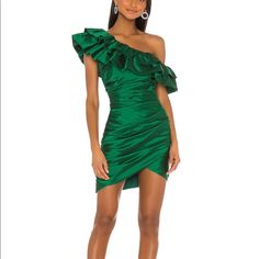 Emerald mini dress Formal Green Mini Dress With Ruffles, Green Sequin Dress, One Shoulder Cocktail Dress, Black Dress With Sleeves, 10th Grade, Ruffle Midi Dress, Ruched Mini Dress, Sequin Party Dress, Ruched Midi Dress