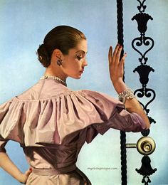 50s Glamour, Detail Couture, Vintage Runway, Vogue Us, Vintage Couture, Vintage Vogue