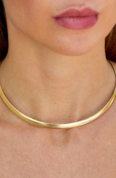 Omega Necklace Gold, Omega Necklace, Platinum Chain, Gold Platinum, Gold Jewellery, Gold Chains, Beautiful Jewelry, Gold Jewelry, Platinum