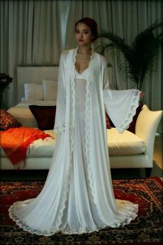 Silk Bridal Robe, Wedding Sleepwear, Wedding Gown Simple Elegant, Bridal Sleepwear, Robe Silk, Lace Bridal Robe, Bridal Robe, Silk Sleepwear, Wedding Robe