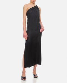 Midi lenght. Shoulder knot. Relaxed fit. Color: black. Composition: 100% Silk Shoulder Knots, Loulou Studio, Zimmermann Dress, Pleats Please Issey Miyake, Parisian Chic, Fashion Consultant, Yoga Wear, Luxury Boutique, Dress To Impress