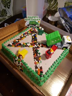 Garbage truck birthday cake candy trash Garbage Truck Sheet Cake, Sheet Cake Decorated, Recycling Truck Cake, Trashy Party