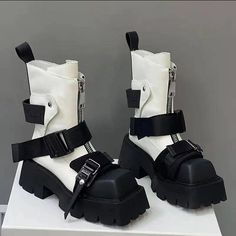 Lasaky - Chelsea Boots with Square Toe, Colorblock Design, Thick Sole, Front Zipper, and Belt Buckle Black Biker Boots, Womens Belt Buckles, Square Toe Ankle Boots, Zippers Fashion, New Boots, Buckles Fashion, Genuine Leather Boots, Winter Ankle Boots, Leather Boots Women