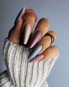 Pretty Fingernails, Simple Fall Nails, Squoval Nails, Vibrant Nails, Fall Nail Colors, Oval Nails, Fall Nail, Chic Nails, Winter Nails