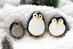 36 Penguin Crafts For Kids - Non-Toy Gifts Penguin Crafts For Kids, Rock Painting Ideas For Kids, Fun Things For Kids, Decorated Rocks, Penguin Artwork, Easy Rock Painting Ideas, Easy Rock Painting, Painting Ideas For Kids, Diy Fairy Door