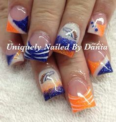 Denver Broncos acrylic nails Nfl Nail Designs, Game Nails, Nfl Nails, Tiger Nail Art, Softball Diamond