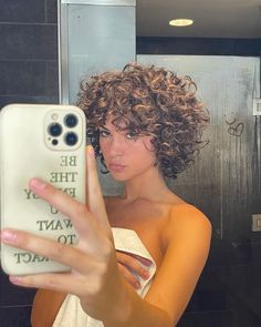 Pixie Cut Curly Hair, Short Curly Cuts, Curly Pixie Hairstyles, Dyed Curly Hair, Really Short Hair, Short Curly Haircuts