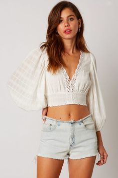 White Lace Crop Top White Lace Trim Top, Crop Top With Sleeves, White Boho Tops, White Lace Crop Top, Peasant Sleeve, Boho Crop Tops, Puff Sleeve Crop Top, Lace Trim Top, Boho Chic Outfits