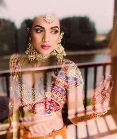 Pinterest: @pawank90 Bridal Photography Poses, Bride Photoshoot, Bridal Poses, Bridal Photoshoot, Desi Wedding, Indian Wedding Photography, Bridal Photography, Bride Poses, Wedding Photography Poses