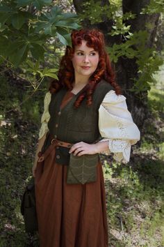 Hobbit Woman Costume, Female Hobbit Outfit, Hobbit Attire, Hobbit Costume Female, Hobbit Outfit Female, Hobbit Inspired Outfits, Lotr Outfits, Shire Aesthetic, Hobbit Women