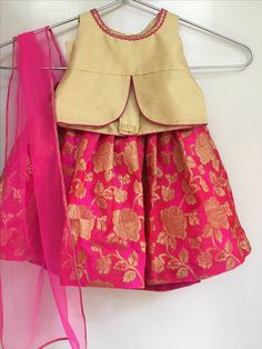 Baby Frocks Designs, Frock Design, Dresses Kids Girl, Kids Dress, Girl Fashion, Summer Dresses, Pants