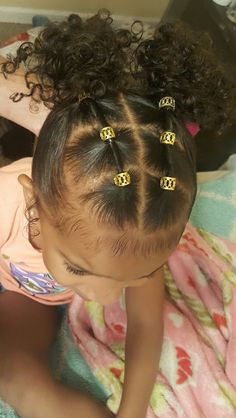 Kids Easter Hairstyles Black, Curly Hairstyles For Baby Girl, Ruberband Hairstyle Black Kids, Island Hair Styles, Hairstyles For Little Mixed Girls Easy, Curly Hairstyle For Kids, Kid Hairstyles Girls Easy, Hairstyles For Mixed Girls Kids Easy, Little Mixed Girl Hairstyles Easy