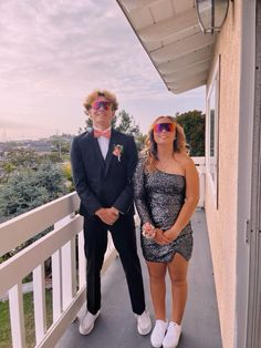 Matching Sunglasses Couple Prom, Cool Homecoming Pictures, Cute Prom Pictures With Guy Friend, Hoco Couple Matching Shoes, Prom Pics With Sunglasses, Prom Poses With Sunglasses, Hoco Dates Pics, School Dance Couple Outfits, Silly Hoco Pictures