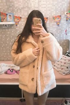 White Fur Coat, Fall White, Baddie Outfits Ideas, Peacoat Jacket, Long Sleeves Coats, White Fur, Outfit Ideas For Women, Cool Jackets, Fur Fashion