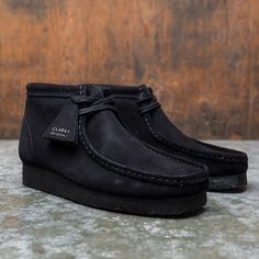 Clarks Men Wallabee Boot Suede black Clarks Wallabees Men, Clark Boots, 90s Hip Hop Style, Rockstar Fashion, Clarks Men, Clarks Originals Desert Boot, Clarks Wallabee, Clarks Wallabees, Sneakers Jordans