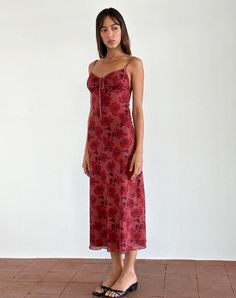 Coya Midi Dress in Fairy Floral Burgundy Flock Motel Dress, Uni Fits, Burgundy Midi Dress, Honeymoon Outfits, Summer Bodycon Dress, Black Satin Dress, Motel Rocks, Bandeau Dress, Summer Party Dress