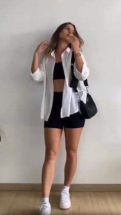 Outfit Primavera, Outfit Mujer, Elegante Casual, Fall Fits, Summer Fashion Outfits, Basic Outfits, Inspiration Board, Looks Style, Clothing Ideas