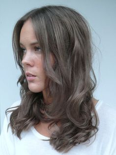 ash cool brown - Google Search Tone Brown Hair, Ash Tone Hair, Hair Shots, Light Brown Hair Shades, Cool Brown Hair, Glam Ideas, Ashy Hair