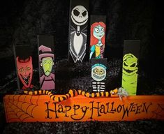 #homedecor, #interiordesign, #homedesign, #decor inspiration ,#homeinterior ,#earthydecor ,#christmasroom ,#kitchendecor ,#kid's room ,#halloweendecor Unique Wreaths, Fun Halloween Decor, Halloween Season, Nightmare Before, Nightmare Before Christmas, Christmas Halloween