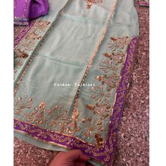 Handwork Design, Bridal Suit, Dresses Traditional, Fancy Suit, Neck Designs For Suits, Cotton Kurti Designs, Indian Dresses Traditional