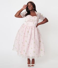 Unique Vintage Plus Size Light Pink & Floral Embroidered Libby Swing D Plus Size Vintage Fashion, Libby Dress, Pastel Pink Dress, Uv Clothing, Dresses 1950s, Vintage Plus Size, Pink Backdrop, Tiered Midi Skirt, Vintage Closet