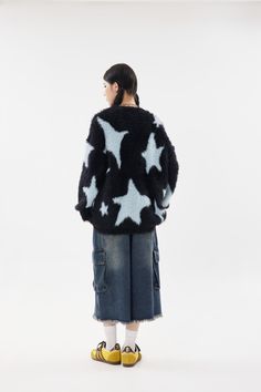 A lovely evening staring into the skies. DetailsMaterial: NylonCollar: O-neck Star Sweater Outfit, Sweater For Men, Jacket Sweater, Star Sweater, Oversized Knitted Sweaters, Pant Style, Textured Knit, Zipper Hoodie, Knitted Sweater