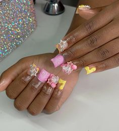 Yellow Duck Nails, Duck Nails With Charms, Yellow Hello Kitty, Nails With Charms, Kitty Nails, Weak Nails, Gel Nails Diy