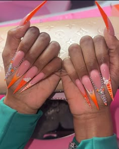 Birthday Nails Stiletto Long, Birthday Nails Stiletto, Stilleto Nails Long, Birthday Nails Square, Nails Stiletto Long, Recreation Pictures, Beige Nails Design, Artsy Nails, Nail Designs Bling