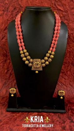 Pearl Kada Designs, Coral Chain Designs, Fashion Jewelry Necklaces Gold, Terracotta Jewellery Designs, Neck Pieces Jewelry, Antique Necklaces Design