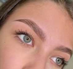 Blonde Eyebrow Lamination, Blonde Brow Lamination, Laminated Eyebrows Natural, Eyebrow Inspo Natural, Natural Brow Lamination, Brow Tint And Lamination, Eyebrows Lamination, Lamination Brows, Eyebrow Transformation