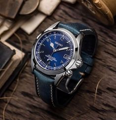 Mens Watches Classy, Hand Watches, Seiko Alpinist, Trousers Jeans, Expensive Watches, Seiko Watches, Leather Watch Strap