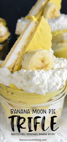 banana moon pie trifle in a glass bowl