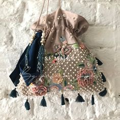 Summer By Priyanka Gupta, Hand Painted Bags Handbags, Embroidered Pouch, Indian Luxury, Embroidery Blouses, Embroidered Purse, Pearl Work, Hand Beaded Embroidery, Vintage Evening Bags