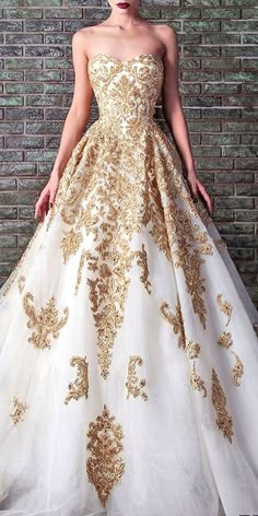 24 Various Ball Gown Wedding Dresses For Amazing Look ❤ See more: http://www.weddingforward.com/ball-gown-wedding-dresses/ #wedding #dresses Lace Ball Gowns, Fitted Wedding Dress, A Line Prom Dresses, Gold Lace, Ball Gowns Wedding, Ball Gown Wedding Dress, Evening Dresses Prom