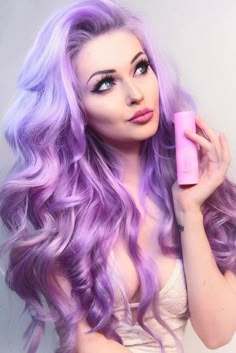 Lavender Hair Colors, Dyed Hair Purple, Violet Hair, Costume Noir, Lavender Hair, Trendy Hair Color, Hair Color Highlights