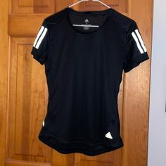 Women’s Adidas Athletic Top. Perfect For Gym Or Athleisure Wear. Mess Detailing On Shoulders And Top Of Back. Perfect Condition. Never Worn! Moisture Wicking Material. Sporty Workout T-shirt, Adidas Sportswear T-shirt For Gym, Sportswear Activewear With Three Stripes For Jogging, Black Athletic Fit T-shirt For Athleisure, Three Stripes Branding Sportswear For Jogging, Adidas Sportswear For Jogging, Adidas Logo Sportswear For Jogging, Black Sporty T-shirt With Athletic Fit, Activewear With Adidas Logo For Jogging