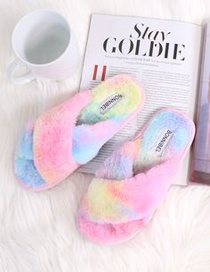 To all the dreamers and lovers of snuggly things - these slippers are for you! Super soft faux fur, (seriously like minky soft!) and a comfy padded insole, it doesn't get comfier than these fluffy slides! Rainbow Slippers, Leopard Slippers, Fluffy Socks, Open Toe Slippers, Comfortable Slippers, Soft Slippers, Pink Cheetah