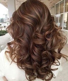 Creamy Beige Hair, Beige Hair Color, Beige Hair, Brown Hair Looks, Chocolate Hair, Hairstyles For Layered Hair, Brown Hair Balayage