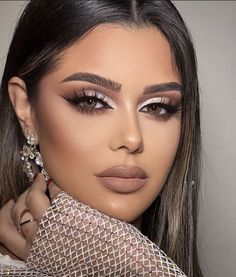 Glam Bridal Makeup, Instagram Makeup Artist, Glam Eye Makeup, Makeup Ojos, Simple Family Meals, Natural Prom Makeup, Classy Makeup, Before And After Pics, Long Shiny Hair