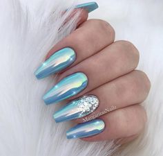 Blue Chrome Nails, Blue Ombre Nails, Emerald Nails, Art Hacks, Nails Yellow, Chrome Nails Designs, Blue Chrome, Ombre Nails Glitter, Blue Nail Art