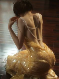 Vintage Backless Dress, Backless Dress Aesthetic, Backless Aesthetic, Professional Tips, Dress Aesthetic, Feminine Aesthetic, Cabaret, Divine Feminine