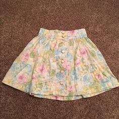 Nwt H&M Floral Skirt 100%Cotton Shell With 100%Polyester Lining. Never Worn Before Cleaning Out My Closet! Open To Offers. Size 2 Was $24.95 Hm Skirt, Sassy Hair, Outfit Idea, Floral Skirt, Blue Yellow, Womens Skirt, H&m, Color Blue, Size 2