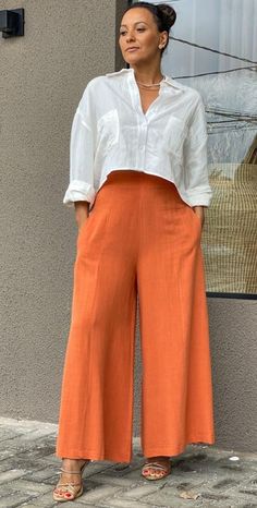 Orange Womens Outfits, Simple Casual Outfits For Women, Tulle Pattern, Branded Clothes, Elegante Casual, Classy Casual Outfits, Classy Casual, Casual Chic Outfit