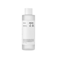 Highly moisturizing, this toner is infused with 77% houttuynia cordata extract along with eleven other EWG green-graded ingredients to soothe and protect sensitive skin. Its mildly acidic pH also helps regulate skin’s oil-moisture levels. Korean Toner, Agnus Castus, Facial Toner, Beauty Packaging, Korean Skincare, Korean Makeup, Makeup Skin Care