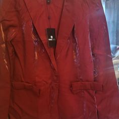 Shiny Red Pantsuit With Bow Brand New Luxury Red Evening Suits, Luxury Red Blazer For Parties, Red Long Sleeve Suits For Evening, Chic Red Suit For Party, Luxury Red Party Suits, Chic Red Suits For Fall, Red Pantsuit For Fall Party, Red Fall Pantsuit For Party, Red Party Suits For Fall