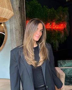 Alex Hall Hair, Soft Healthy Hair, Balyage Hair, Rambut Brunette, Brown Hair Looks, Brown Hair Inspo, Brunette Hair With Highlights, Dirty Blonde Hair, Brunette Balayage Hair