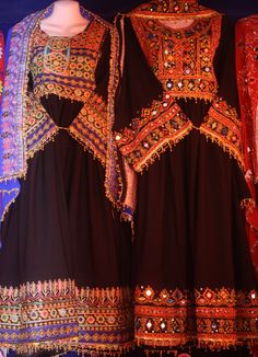 Afghan dresses Afghani Culture, Afghan Wedding Dress, Culture Dress, Afghani Dresses, Afghani Clothes, Afghan Wedding, Afghan Girl, Afghan Fashion, Afghan Clothes