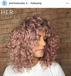 Short Pink Hair Pixie, Short Pink Hair, Baby Pink Hair, Curly Hair Overnight, Curly Color, Light Pink Hair